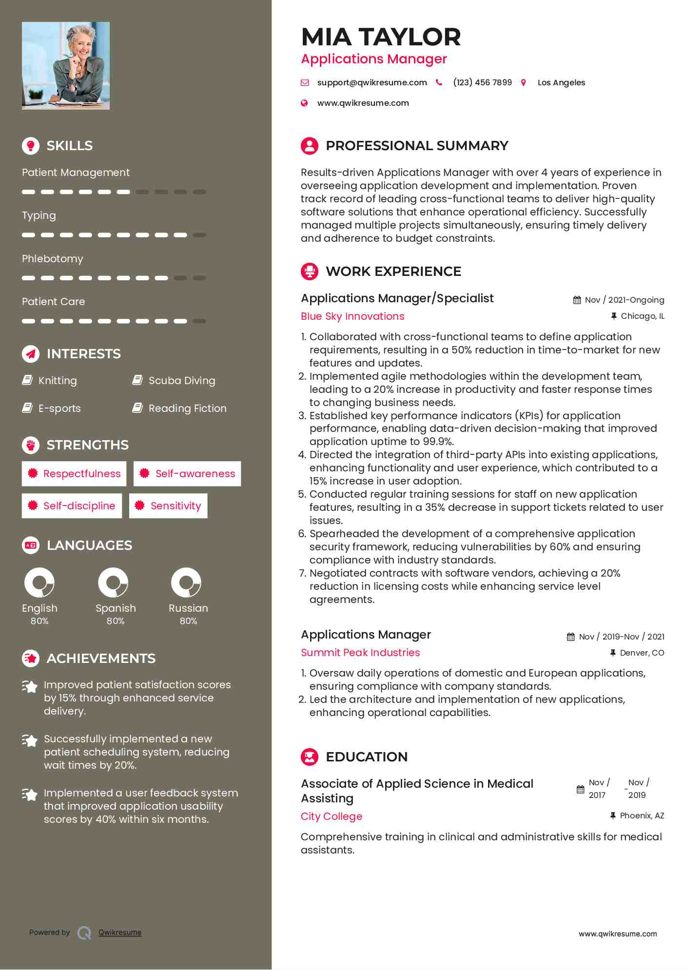 Applications Manager/Specialist Resume Example