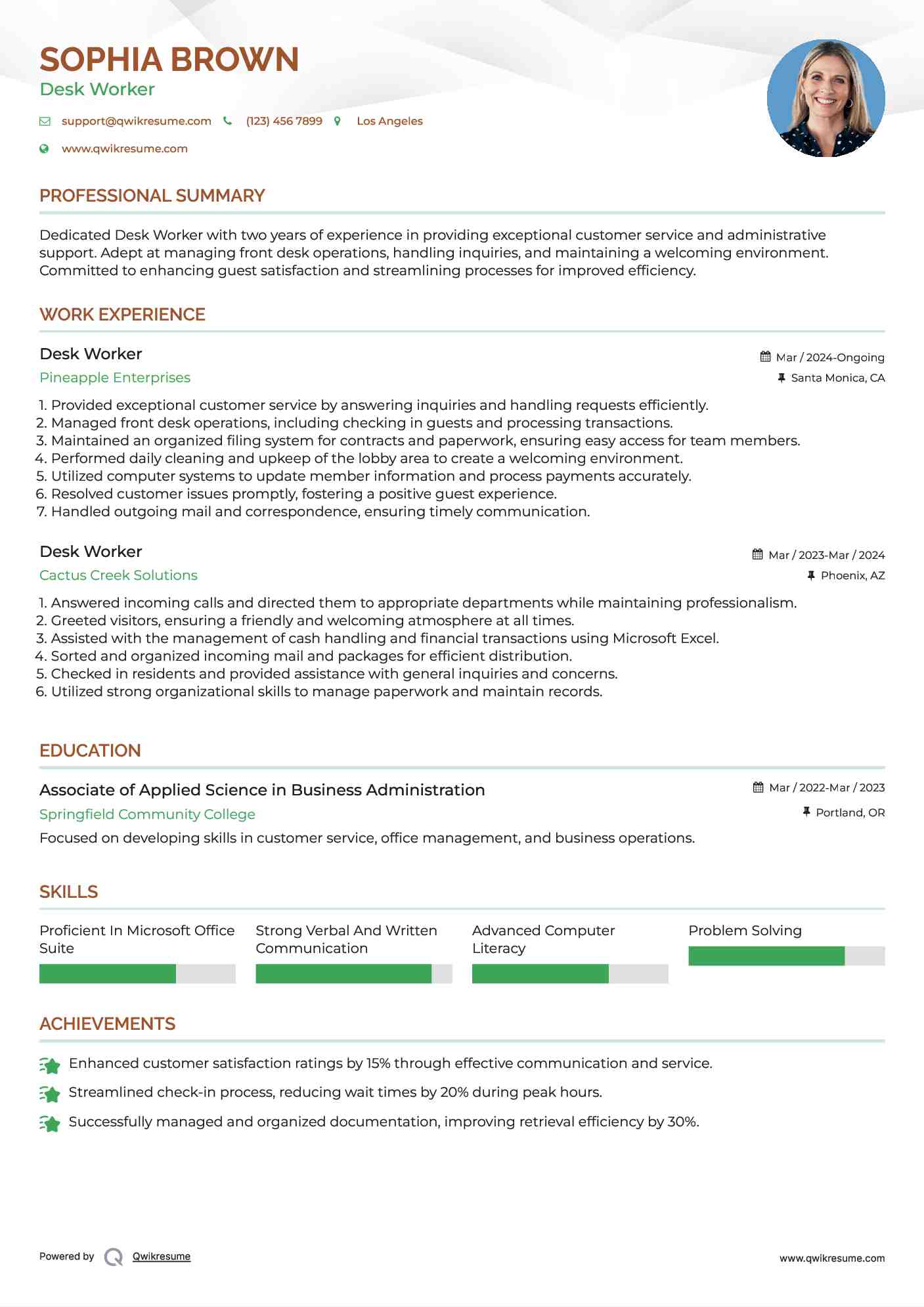 Desk Worker Resume Example