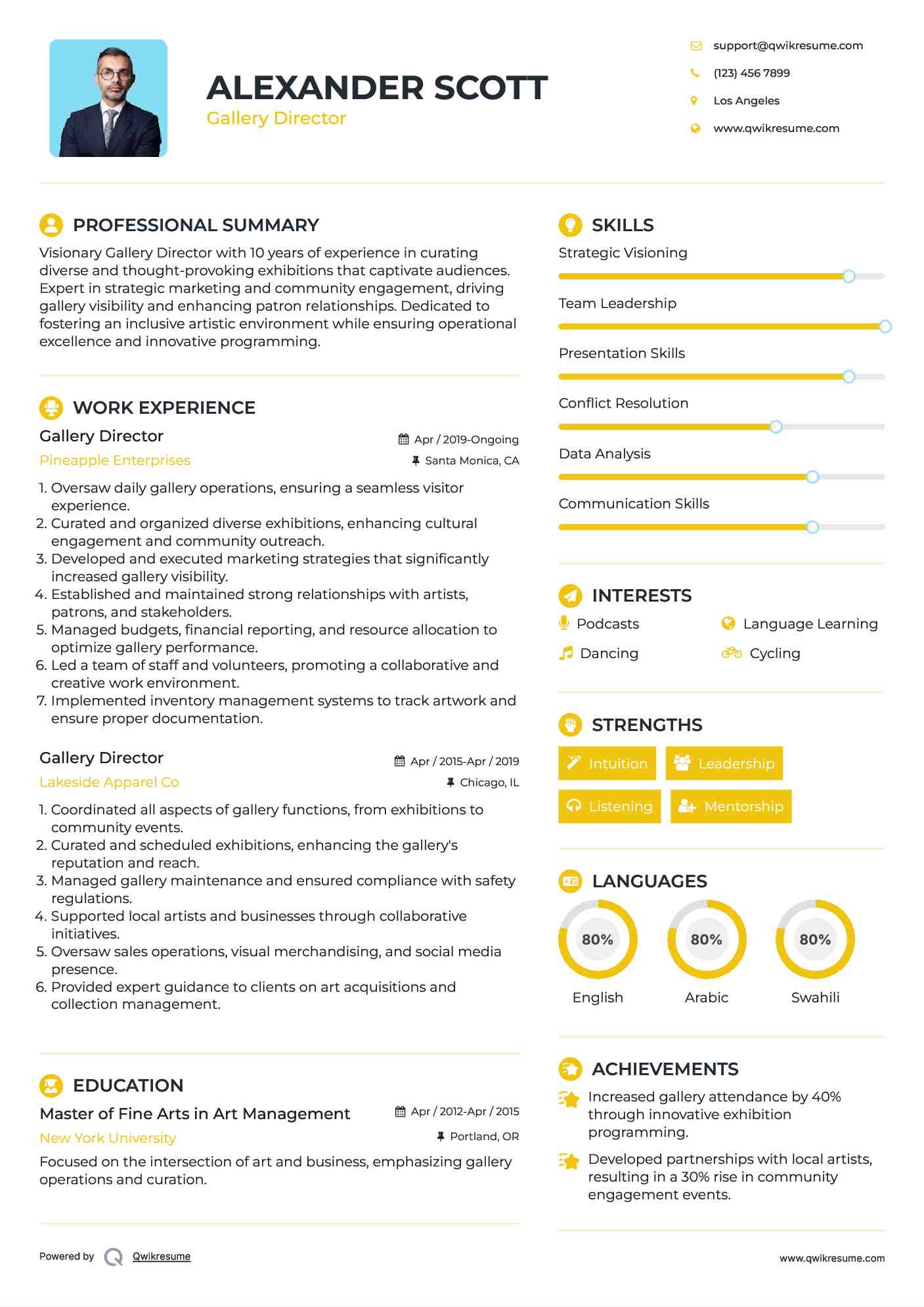 Gallery Director Resume Example