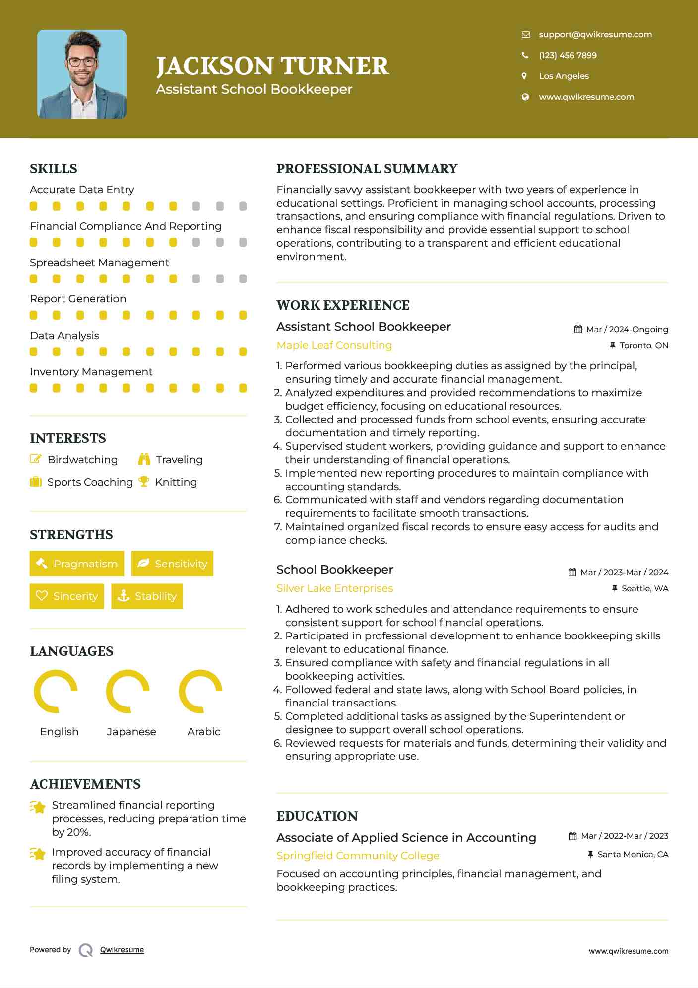 Assistant School Bookkeeper Resume Sample