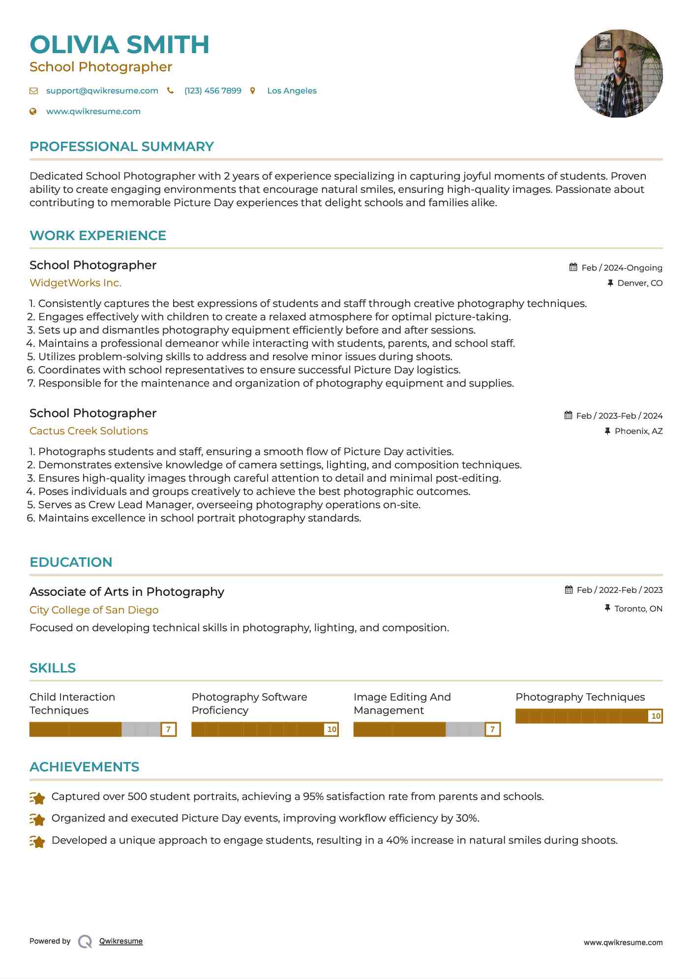 School Photographer Resume Example
