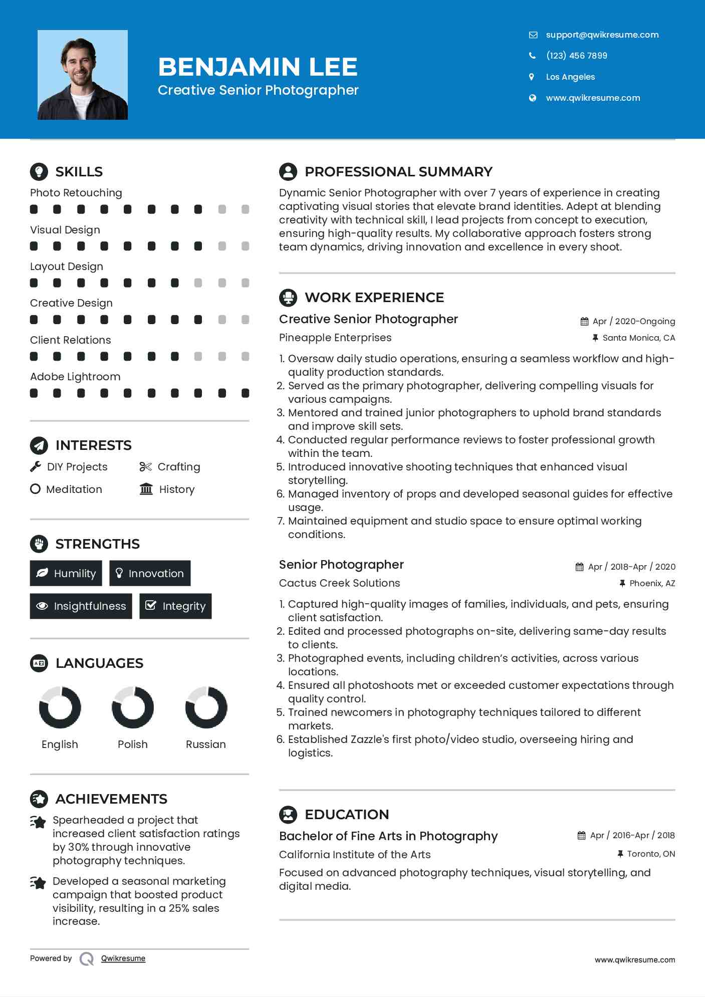 Creative Senior Photographer Resume Sample